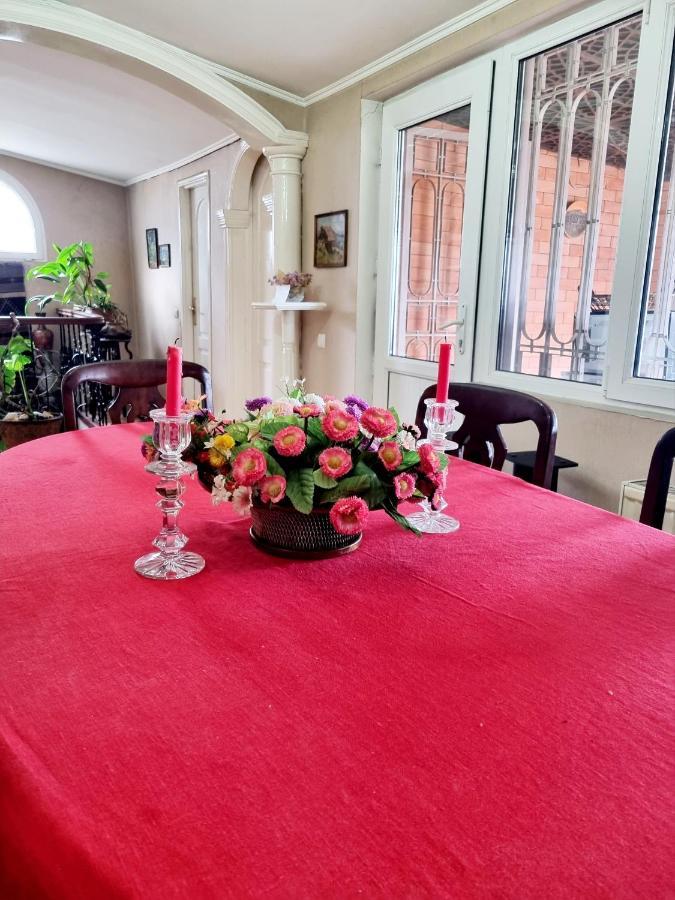 Polonia Tbilisi House Hotel Ngoại thất bức ảnh