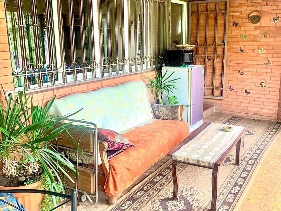 Polonia Tbilisi House Hotel Ngoại thất bức ảnh